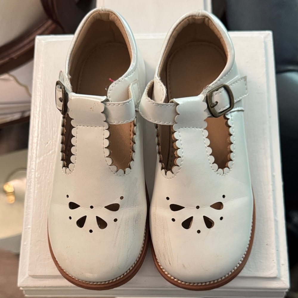 Elegant White Kids Mary Jane Dress Shoes